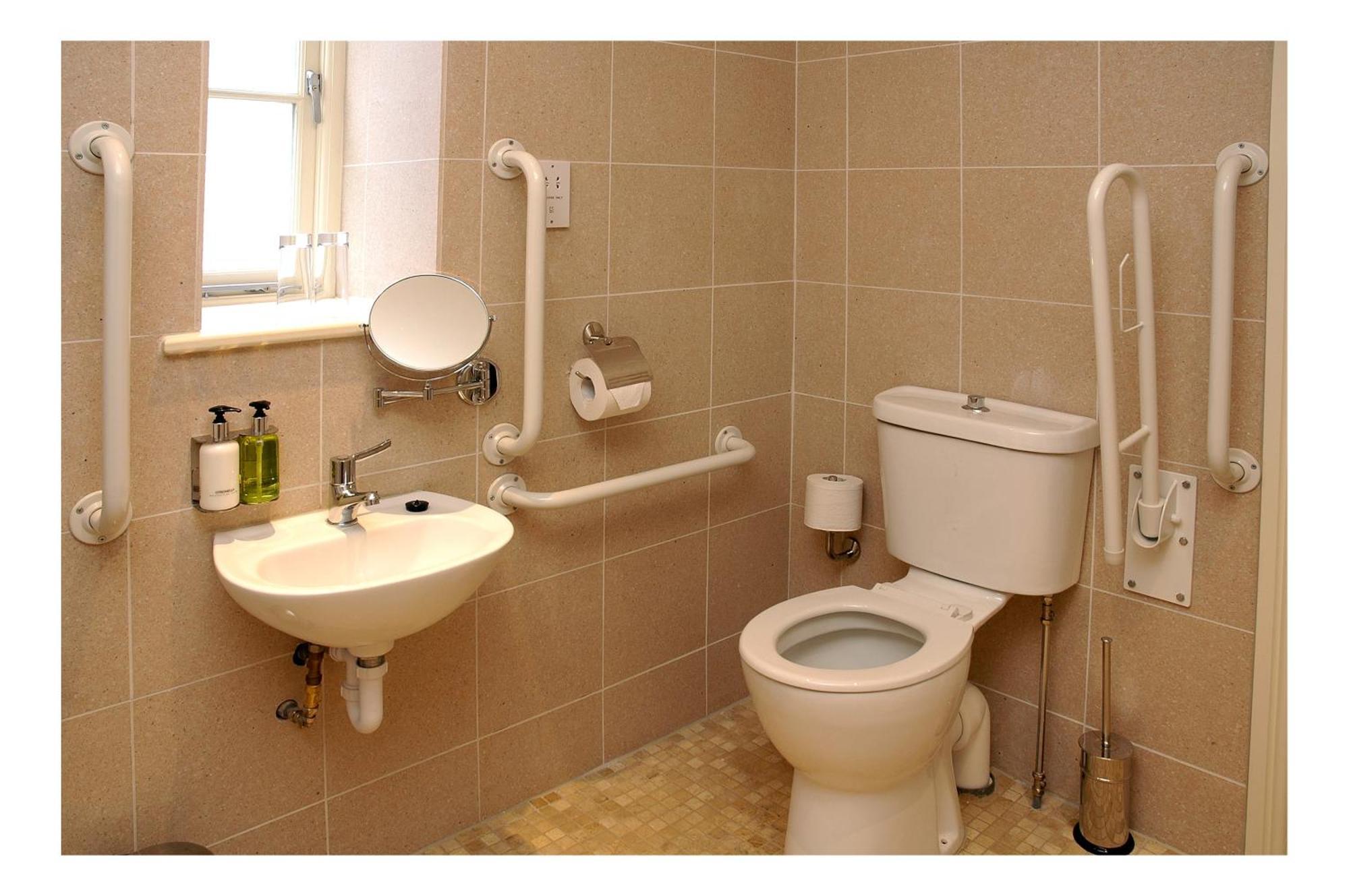 Отель The Kings Arms Stowel Экстерьер фото