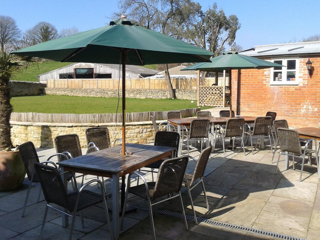 Отель The Kings Arms Stowel Экстерьер фото